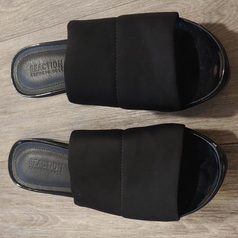 Kenneth Cole Slides - Picture 11 of 11
